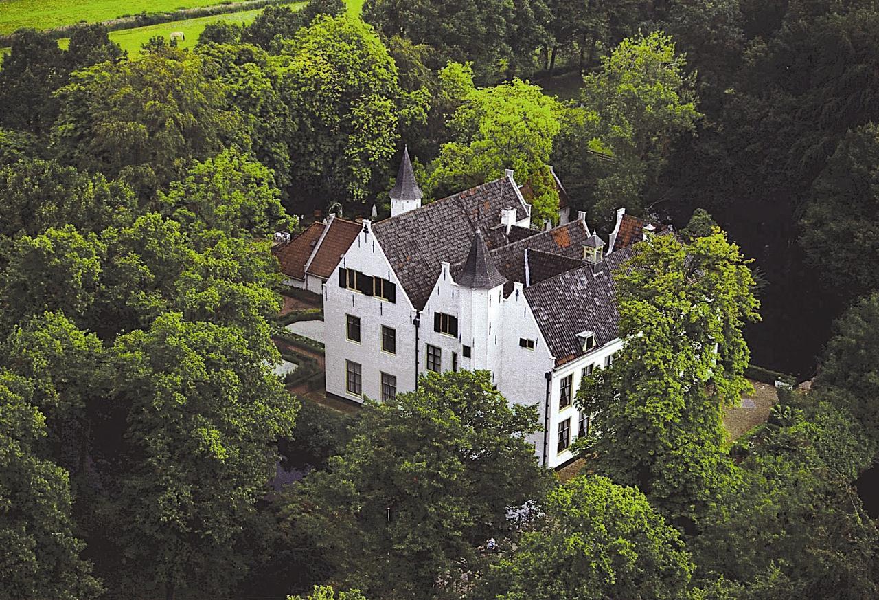 Bed and Breakfast Het Kasteel Van Rhoon Het Koetshuys Zewnętrze zdjęcie