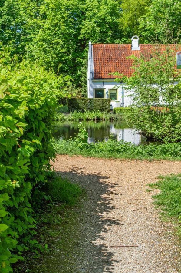 Bed and Breakfast Het Kasteel Van Rhoon Het Koetshuys Zewnętrze zdjęcie